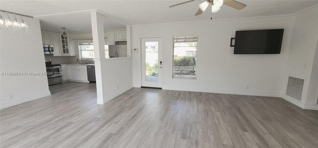 Photo - 200 NW 9th St