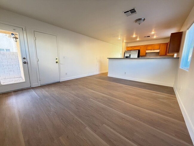 Photo - 4098 Asante Cove St