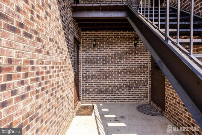 Photo - 23A W Bluebell Ln Unit A