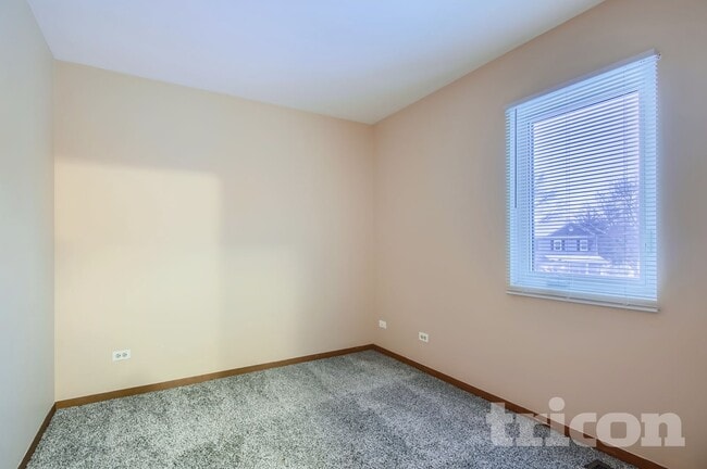 Photo - 1331 Fairfield Ct