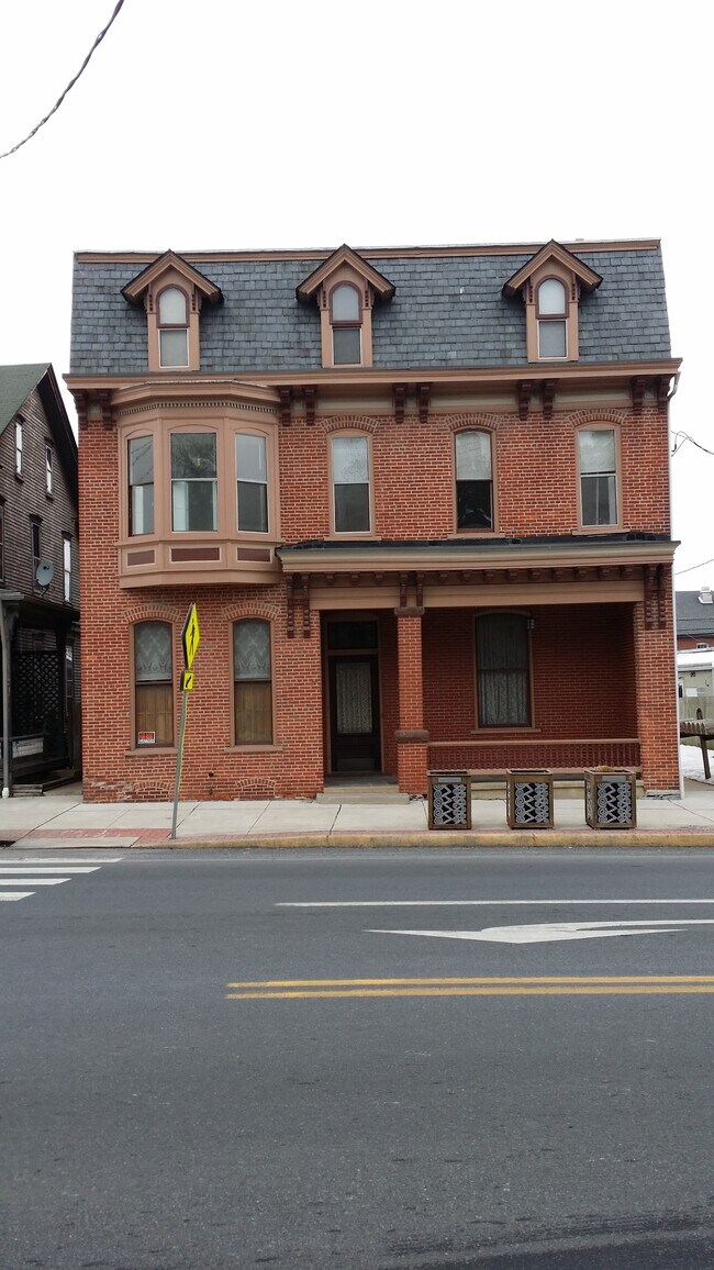 Street View - 75 E Main St House Unit 8