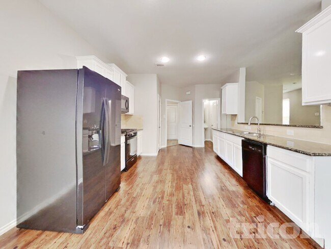 Photo - 1411 Seagler Pond Ln