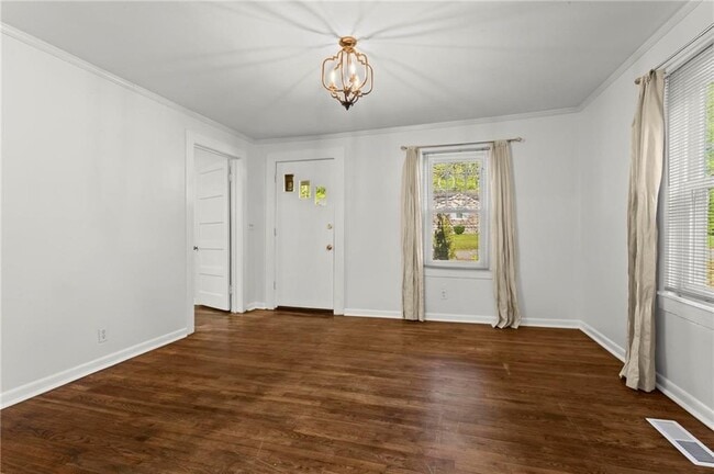 Photo - 2208 Forrest Pl NW