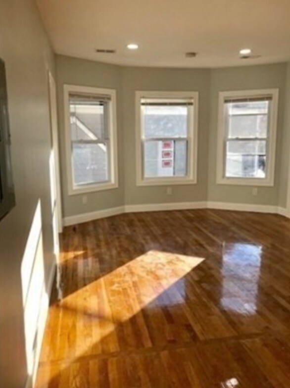Photo - 13 Holmes St Unit 13