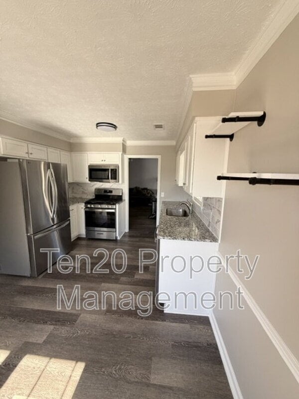 Photo - 7332 Kirkwood Dr