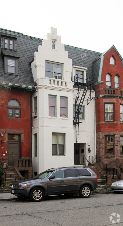Photo - 2112 O St NW