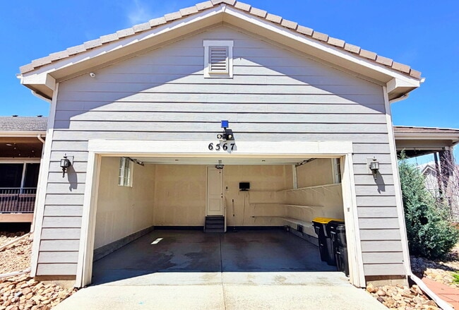 Photo - FANTASTIC 2019 4 Bed 3.5 Bath Ranch with over 3,000 finished SqFt in the Castlewood Neighborhood ...