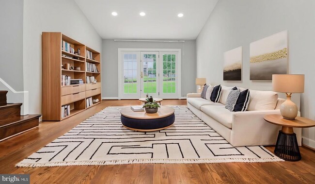 11419 Lund Pl