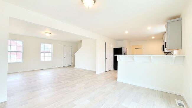 Photo - 1929 Blue Stem Ct