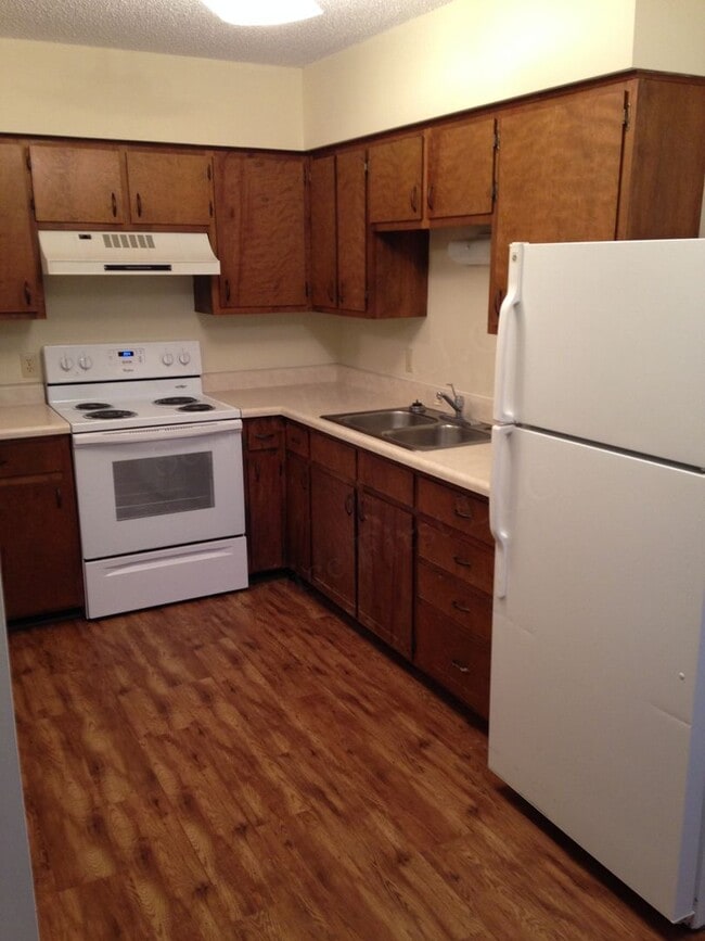 Photo - Fayette Manor Unidad B3