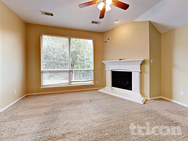 Photo - 8622 Granville Dr