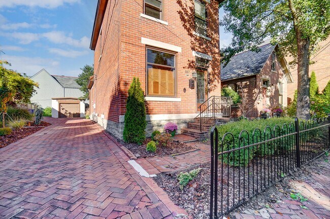 Photo - 557 S Grant Ave