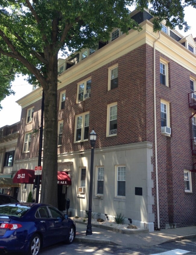 Photo - 20 Veterans Sq Unit B1