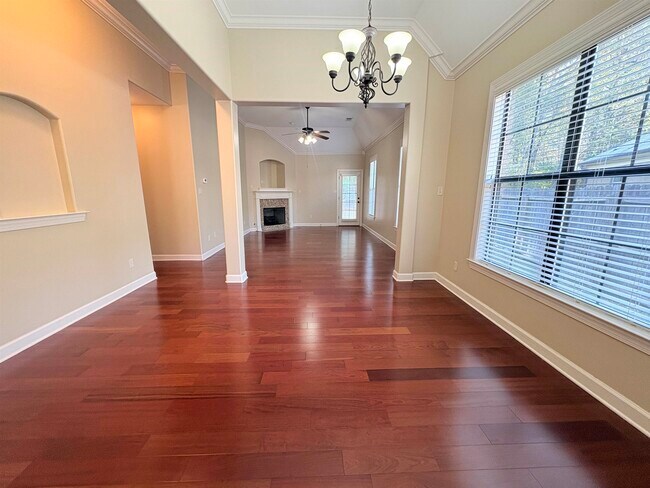 1457 Lagrange Crest Rd