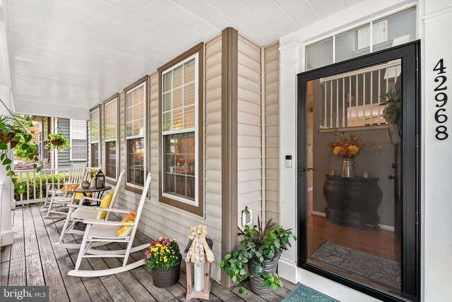 Photo - 42968 Chesterton St