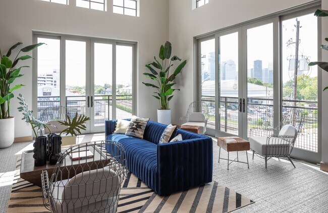 Bellrock Sawyer Yards