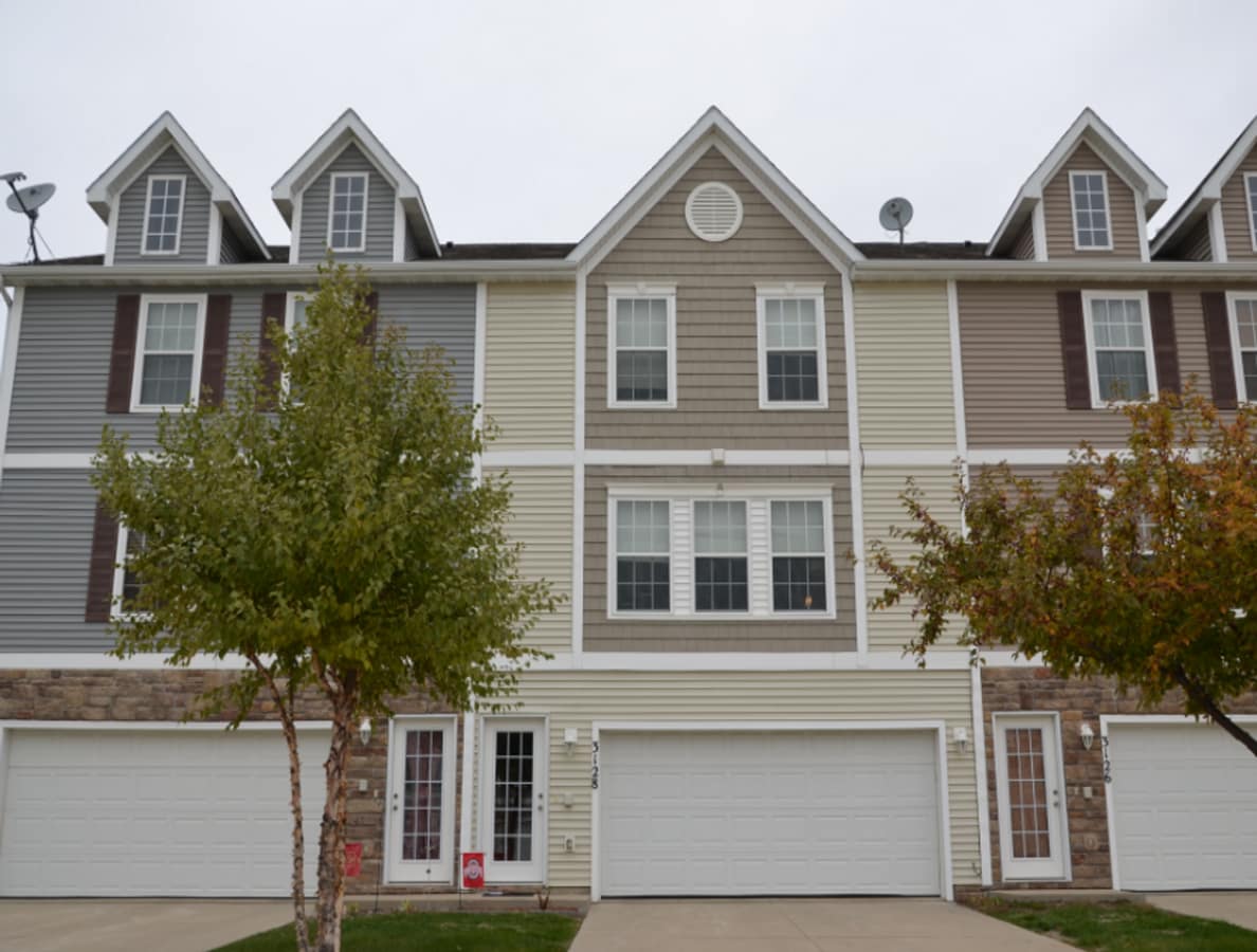 2 Bedroom Townhome Available August 14th, ... - 2 Bedroom Townhome Available August 14th, ...