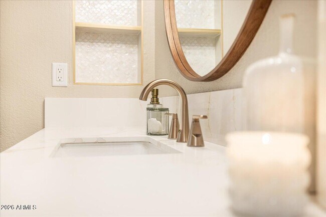 Photo - 9600 N 96th St Unidad 150