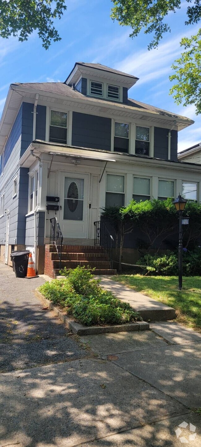 Building Photo - 120 Bryant Ave Rental