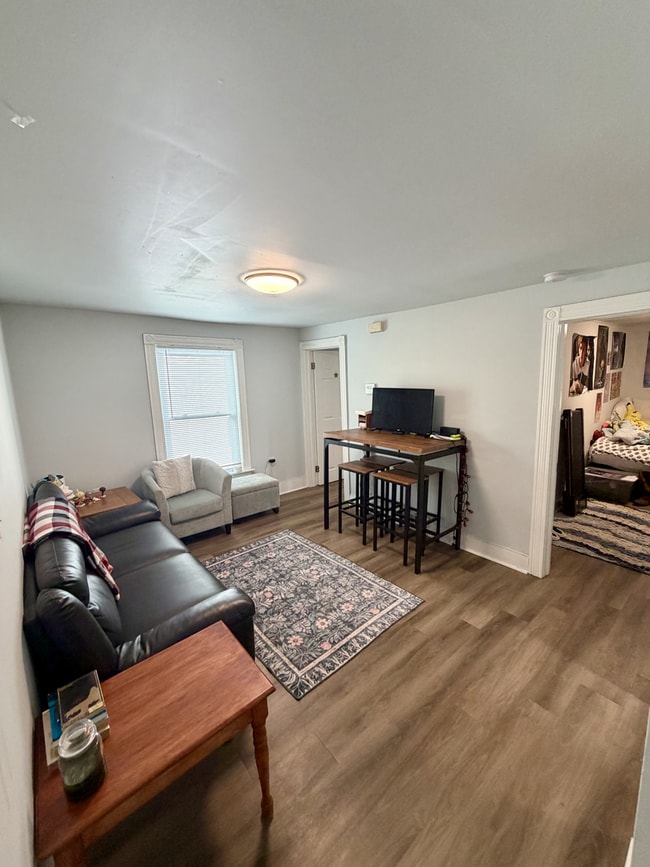 79 St Charles St Unidad 79 St Charles Apt 2