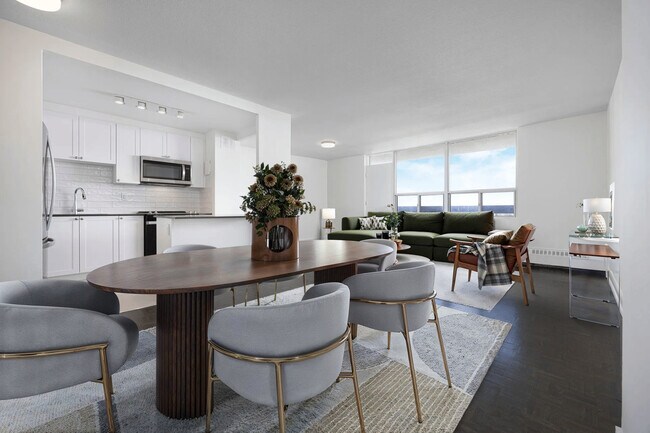 Building Photo - Promenade Court Apartments