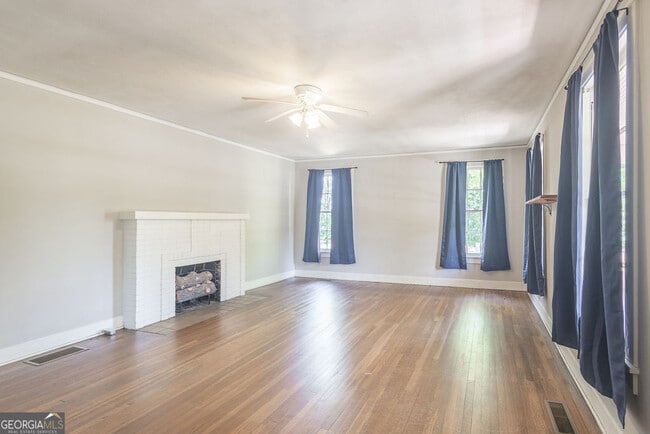 Photo - 356 Jackson St