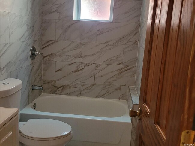 Photo - 102-11 135th St