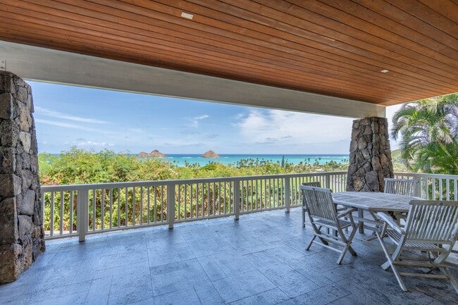Photo - Enjoy Cool Breezes And Dazzling Views Of The Ocean Below At This Private, 4 Bedroom, 3.5 Bath Lan...