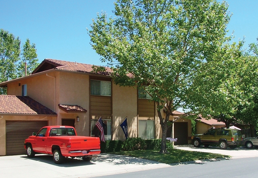 Hilltop Village Apartments - Hilltop Village Apartments