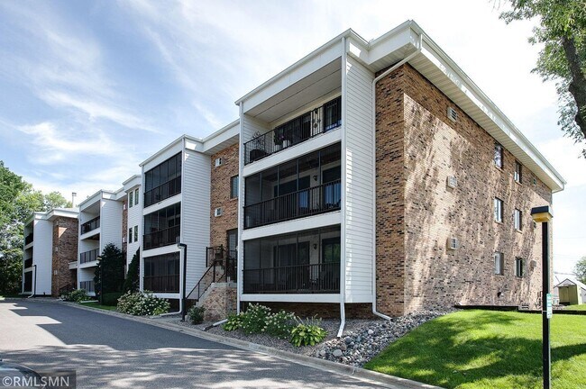 Photo - 4625 Minnetonka Blvd Unidad 107