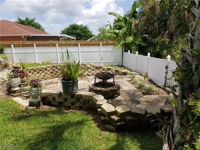 Photo - 1979 50th St SW