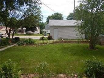 Photo - Great 3 Bedroom 1 Bathroom Home in South Minneapolis!