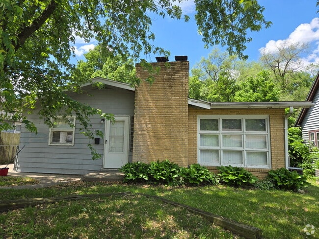 Building Photo - 3129 10th St Rental
