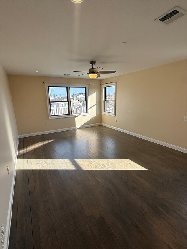 Photo - 90 E Hudson St