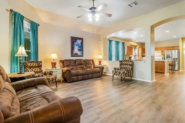Building Photo - Charmer in Blanco River Village with Amazing Back Patio!