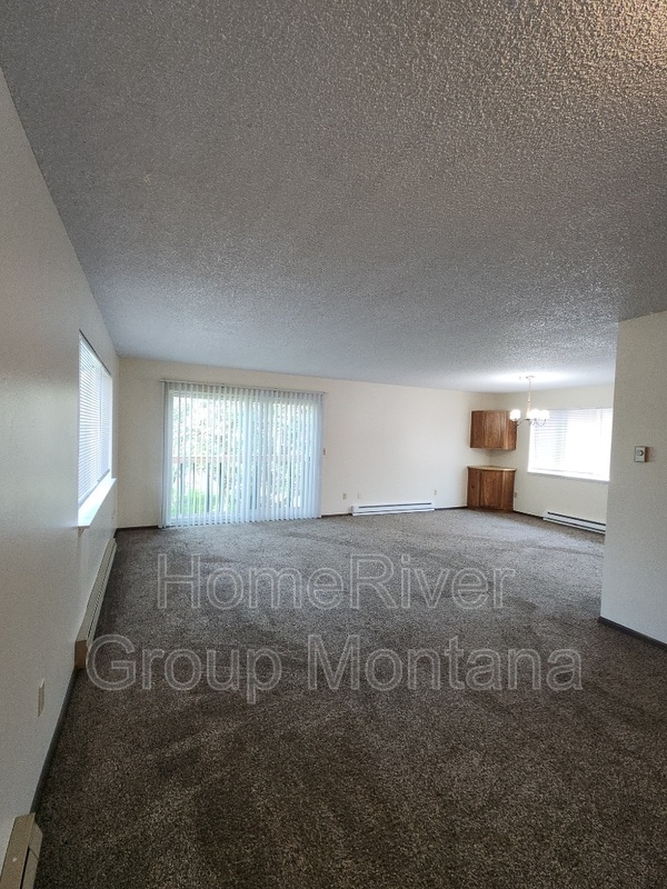 Photo - 2111 S 4th St W