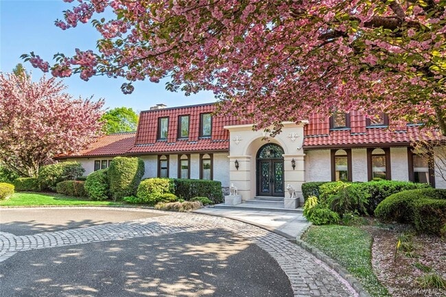 Photo - 8 Trusdale Ct