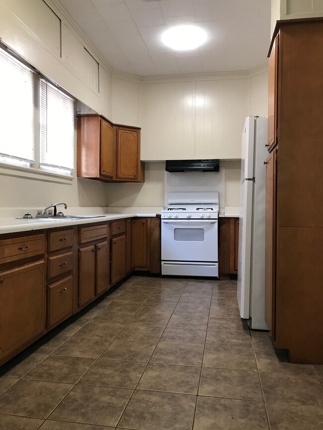 Photo - 806 E University Ave Unidad 806 1/2