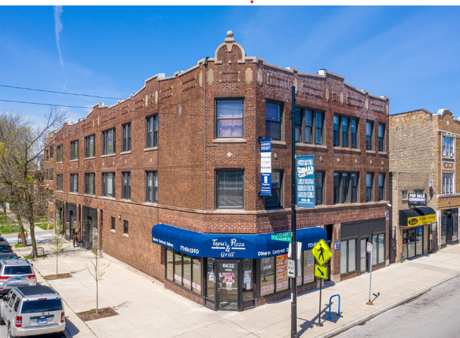 Building Photo - 6634 N Clark St