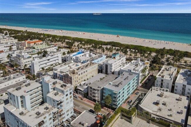Photo - 713 Collins Ave Unit 42