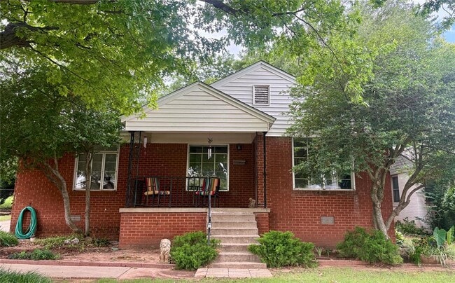 Building Photo - 5305 N Walker Ave