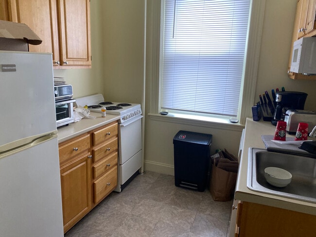 Photo - 16 Queensberry St Unit 12