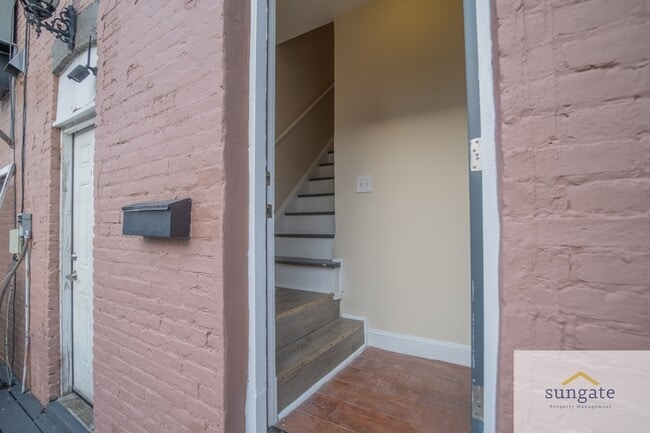 Photo - 4032 Falls Rd