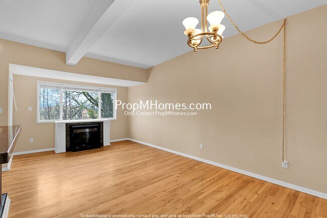 Photo - Beautiful Two Bedroom Apartment on Rosemon...