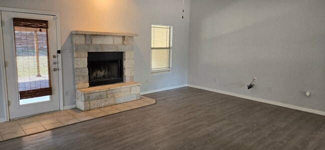 1711 Indian Camp Trail