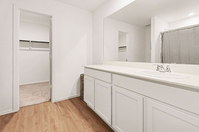 Photo - 9502 Brookside Point Dr