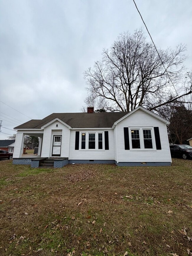 Photo - 200 Summer St