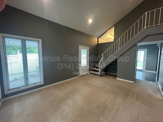 Photo - 411 Down Hill Dr