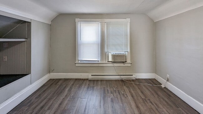 Photo - 2405 W Jackson St Unit Apt 2