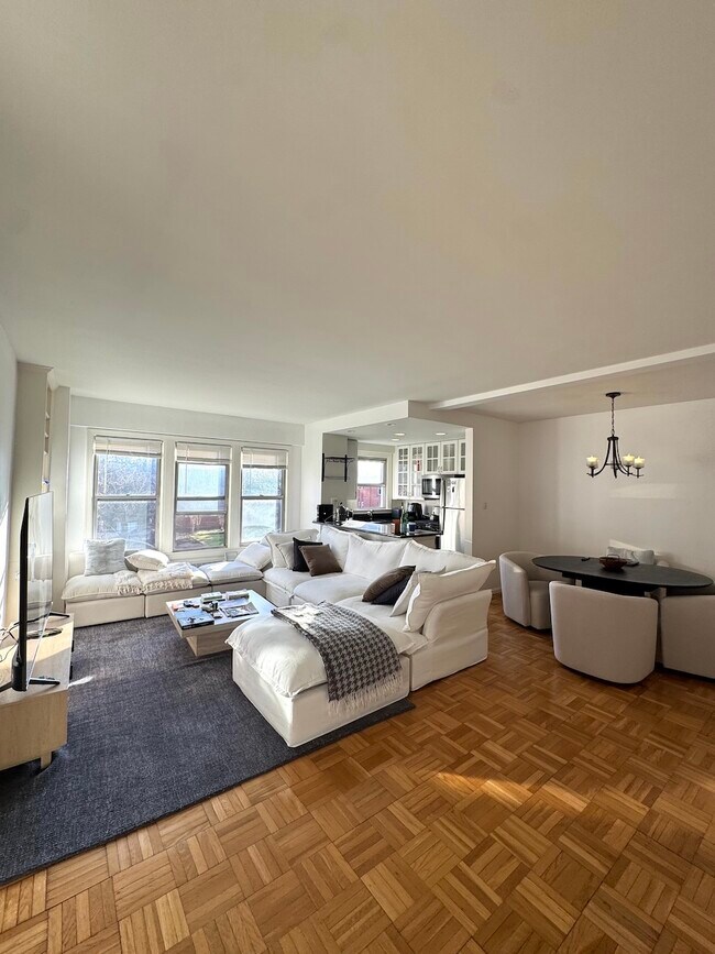 Photo - 2500 Q St NW Unidad 322